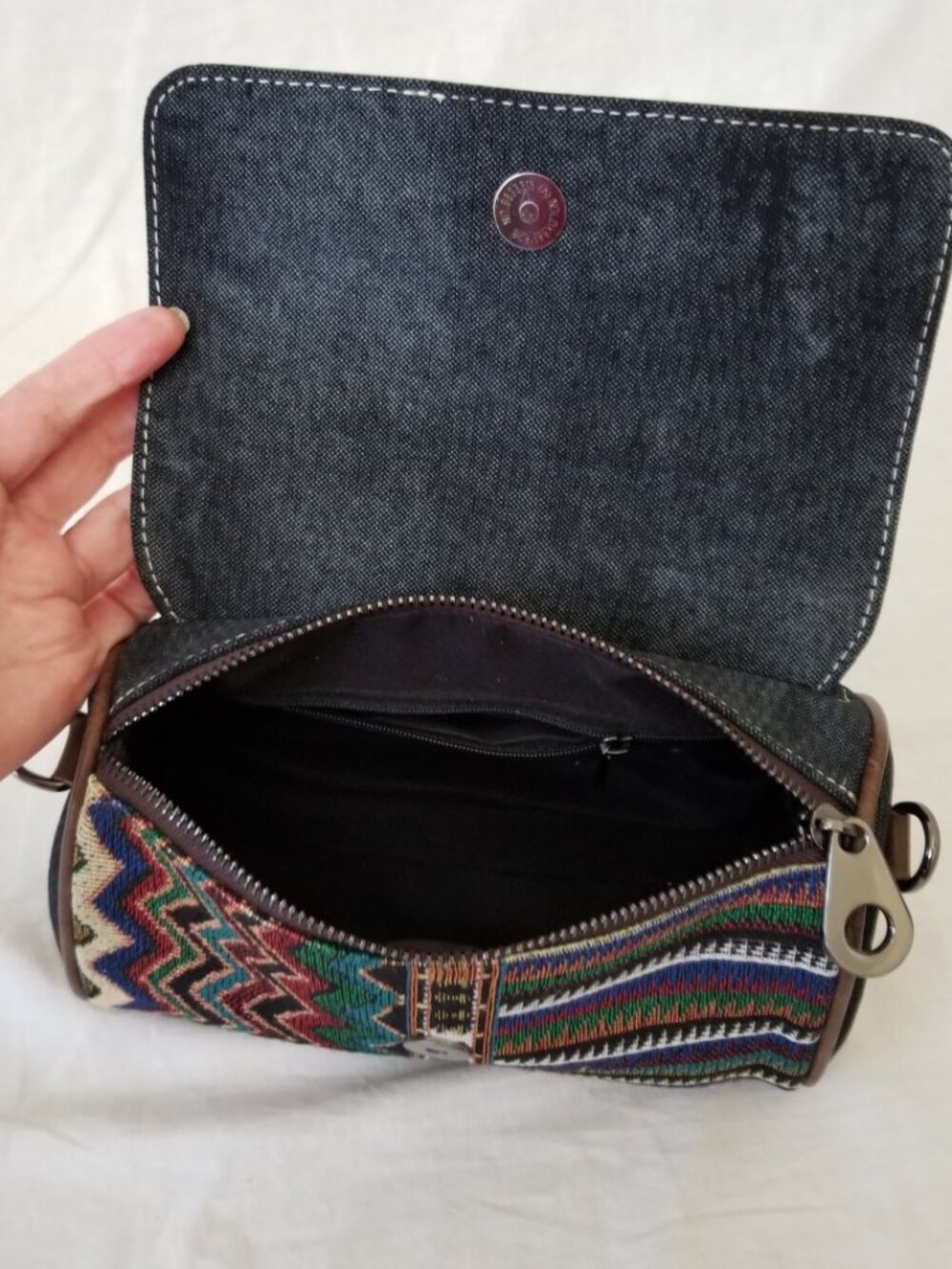 NWT! Boho Purse Shoulder Bag -Faux Leather & Denim w/Colorful Embroidered Design - Picture 7 of 10